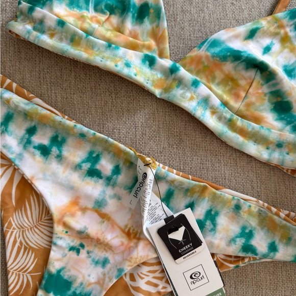 Rip Curl Reversible Colorful Tie-Dye Hawaiian floral Bikini Set - M / L - Picture 4 of 9